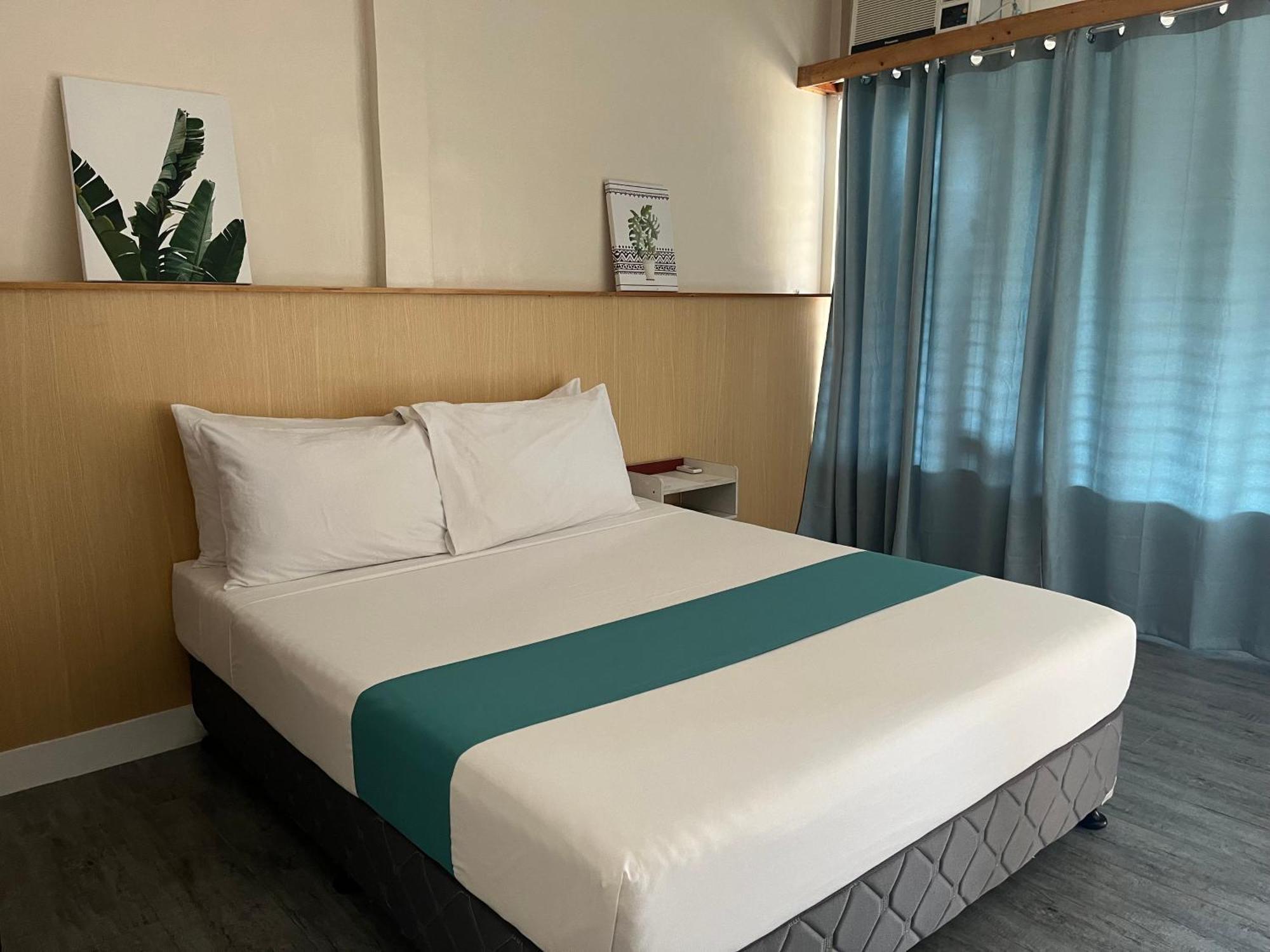 Alona M Panglao Hotell Exteriör bild